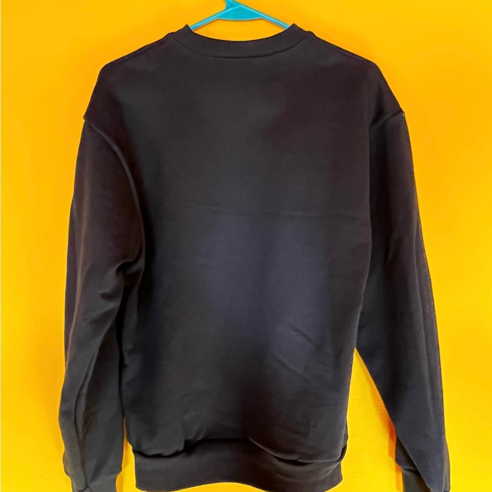Halsey Icon Crewneck - Picture 4 of 5